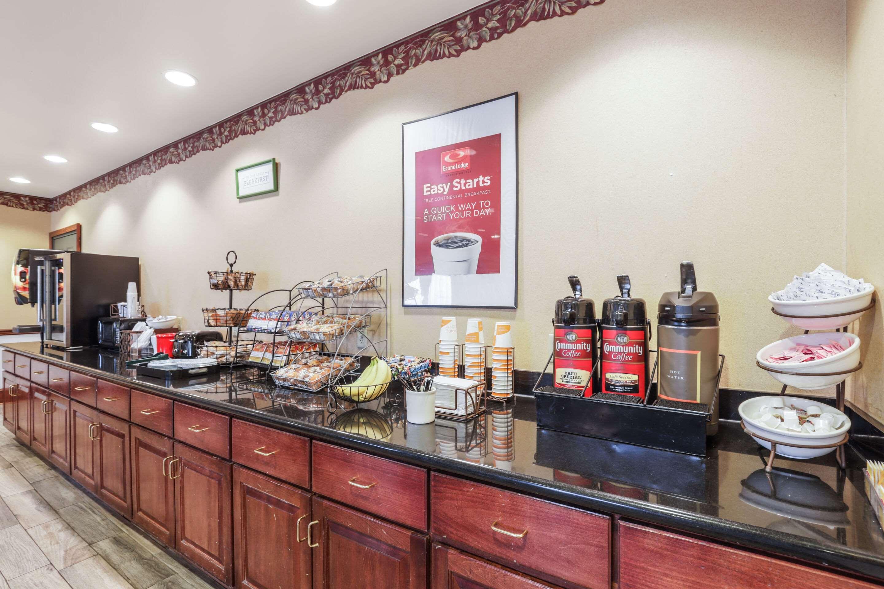 מריאנה Econo Lodge Inn & Suites מראה חיצוני תמונה